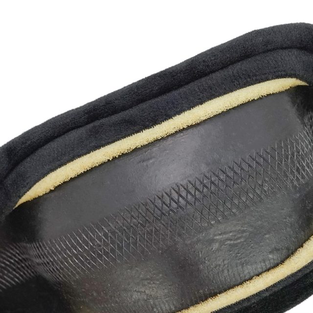 Gray and black two-color steering wheel cover (4)