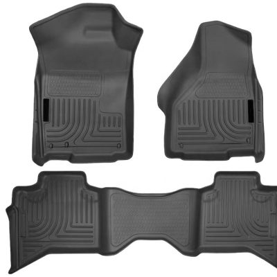 Various models of universal car mats (3)